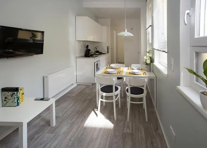 Zentral Gelegene, Helle Studio Apartments