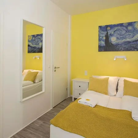 Zentral Gelegene, Helle Studio Apartments Nuremberg Exterior photo